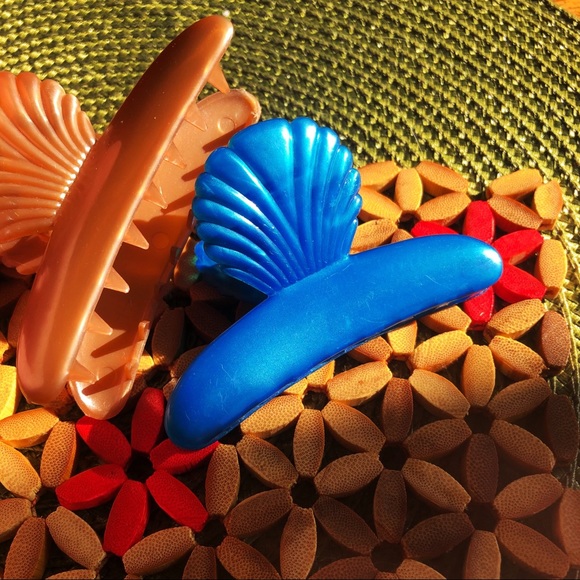 FREE w/ any purchase 💌 - Picture 5 of 7